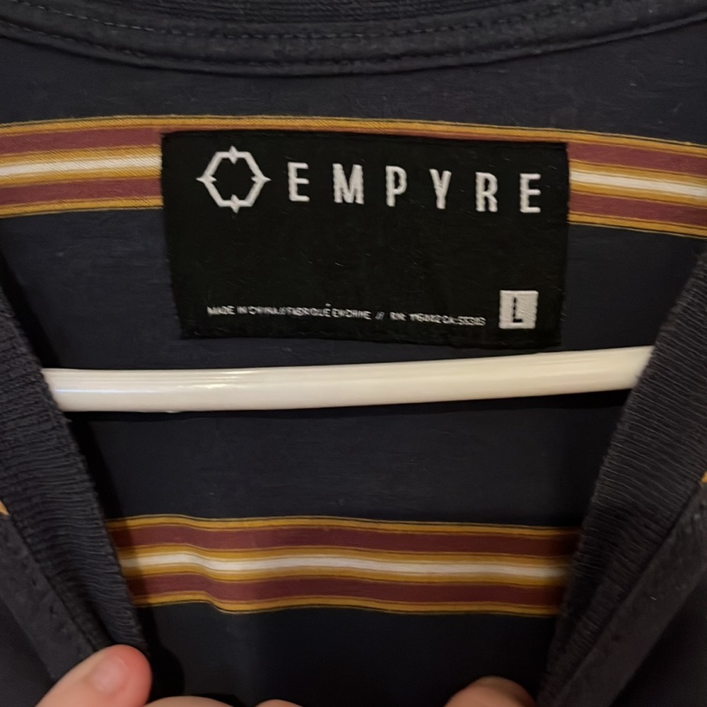 - stripes - Picture 2 of 3